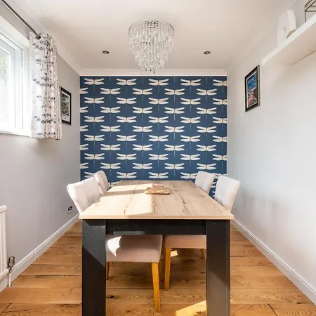 Gorgeous Central Modern - Pass The Keys * York